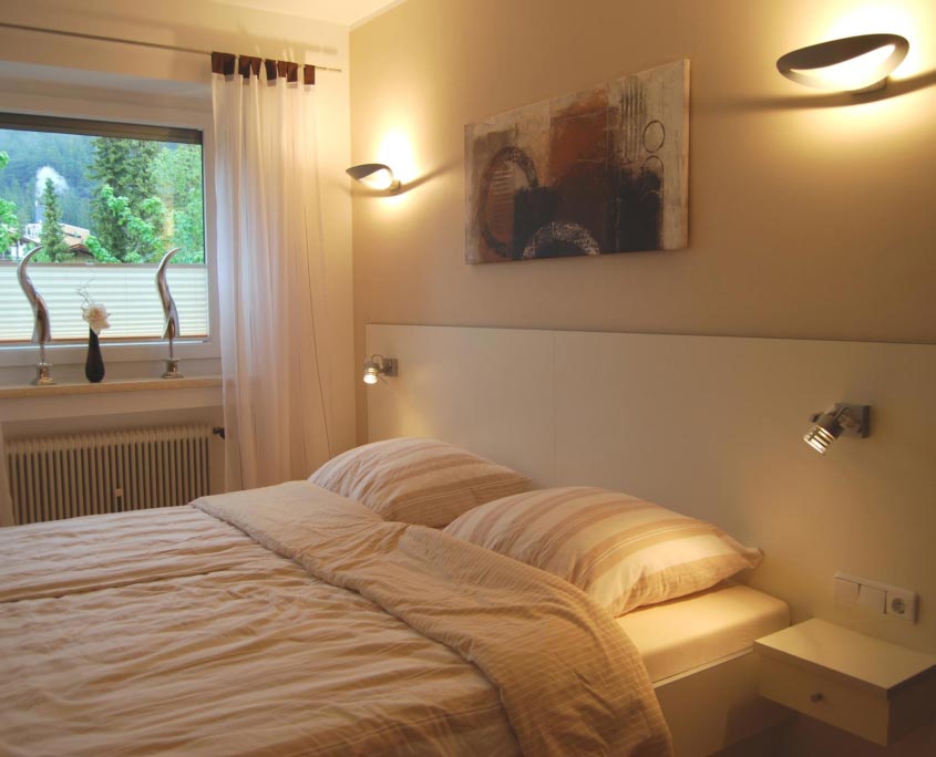 Ferienwohnung Alpenblick Schlafzimmer