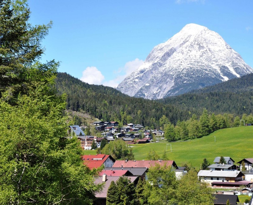 Ferienwohnung-Seefeld-Tirol-Alpenblick