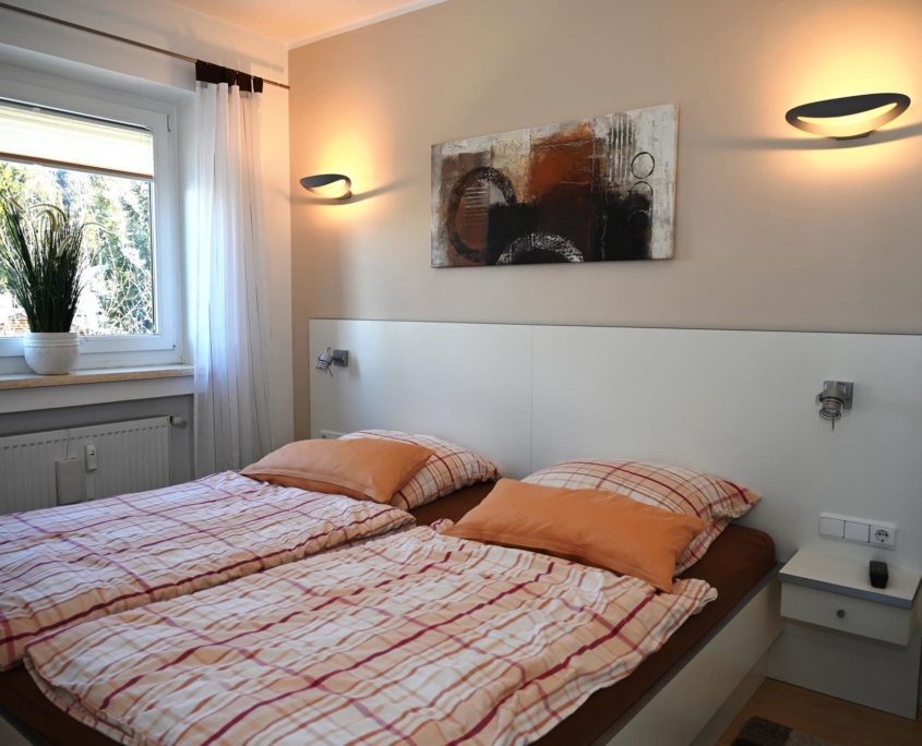 Ferienwohnung Alpenblick Schlafzimmer